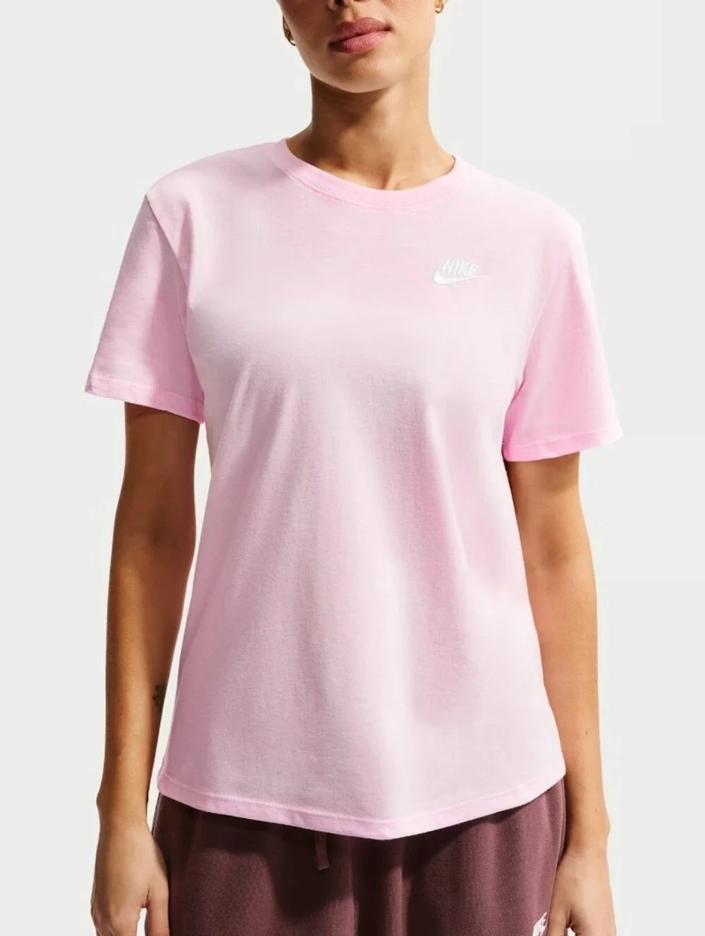 Nike Sportswear Club Essentials Pink Foam Embroidered Logo Cotton Tee Size Med